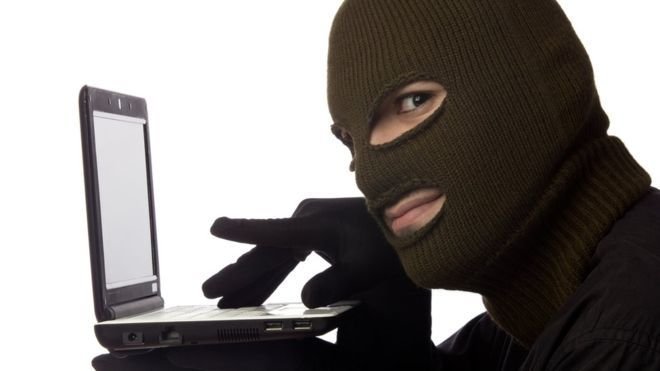 La usurpación de identidad en internet ha crecido enormemente en los últimos años. La usurpación de identidad en internet ha crecido enormemente en los últimos años.